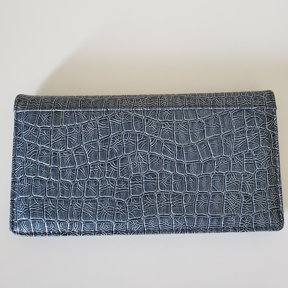 Blue Kenneth Cole Wallet - Picture 2 of 4